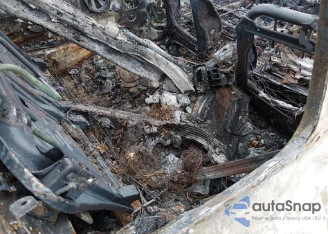 2011 Mini Cooper Clubman z USA, uszkodzony, nr VIN WMWZF3C5XBTY00334